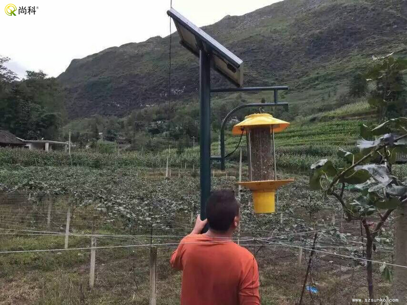 果園里的殺蟲(chóng)燈是幾瓦的