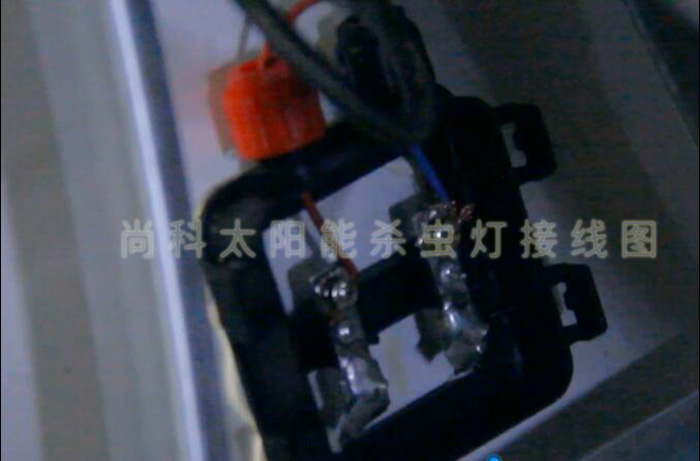 TDZ40高桿太陽(yáng)能殺蟲燈接線圖