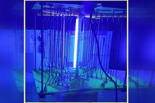 ▲殺蟲燈光源可見光部分為紫色，看上去有點藍色